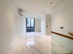 Elizabeth Drive (D23), Terrace #555702741